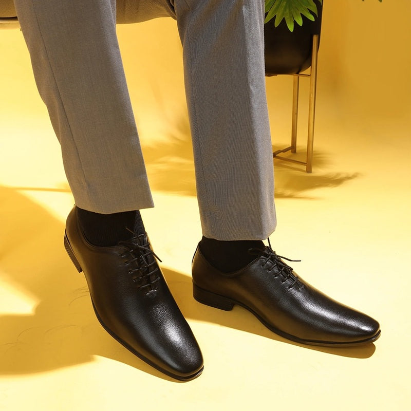Men’s Classic Black Oxford Shoes