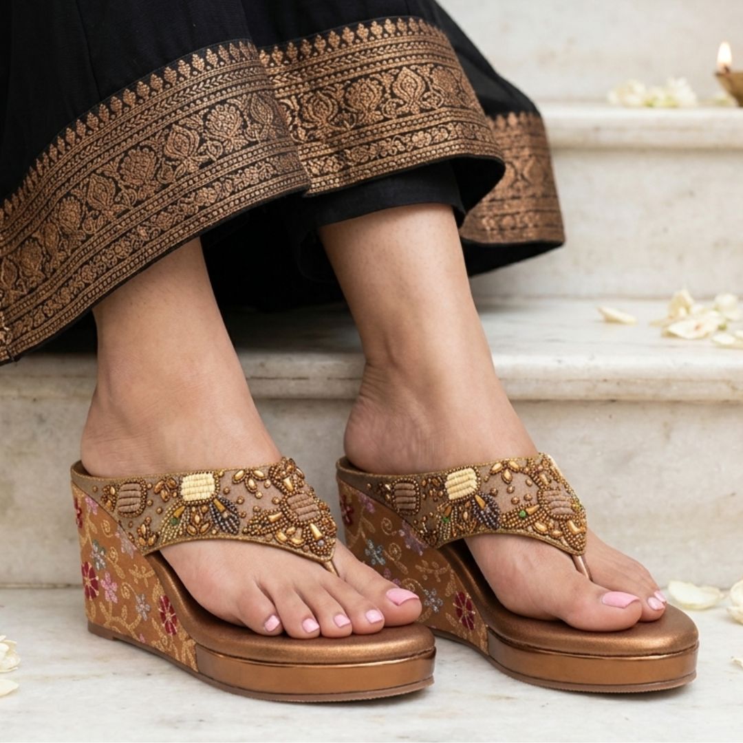 Navya - Wedges