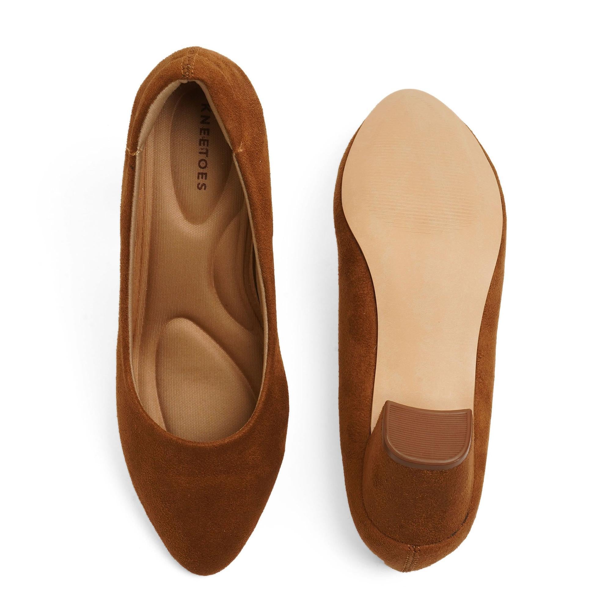 Classic Charm Dark-Brown Block Pumps