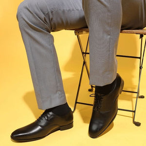 Classic Black Textured Oxford Shoes