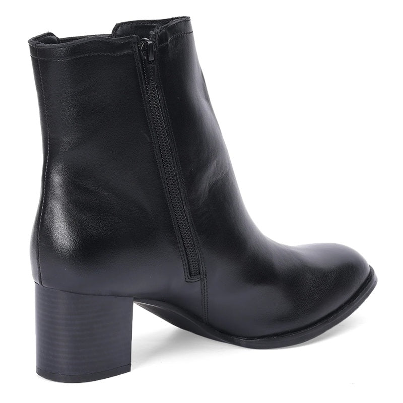 Comfortable Black Block Heel Beatle Boots
