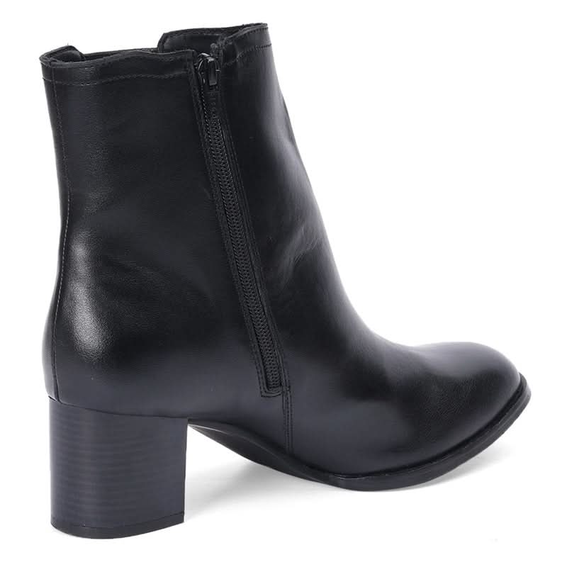 Comfortable Black Block Heel Beatle Boots