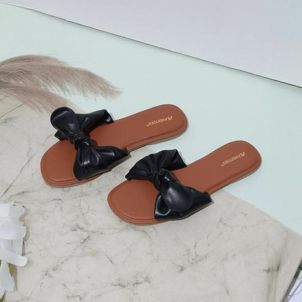 Flossy - Black Slip-Ons