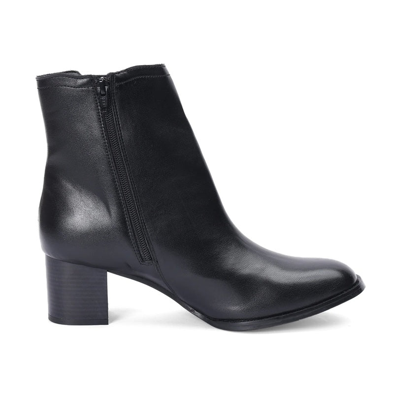 Comfortable Black Block Heel Beatle Boots