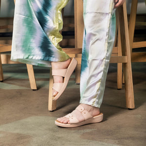 Subtle Nude Casual Open-Toe Sandals