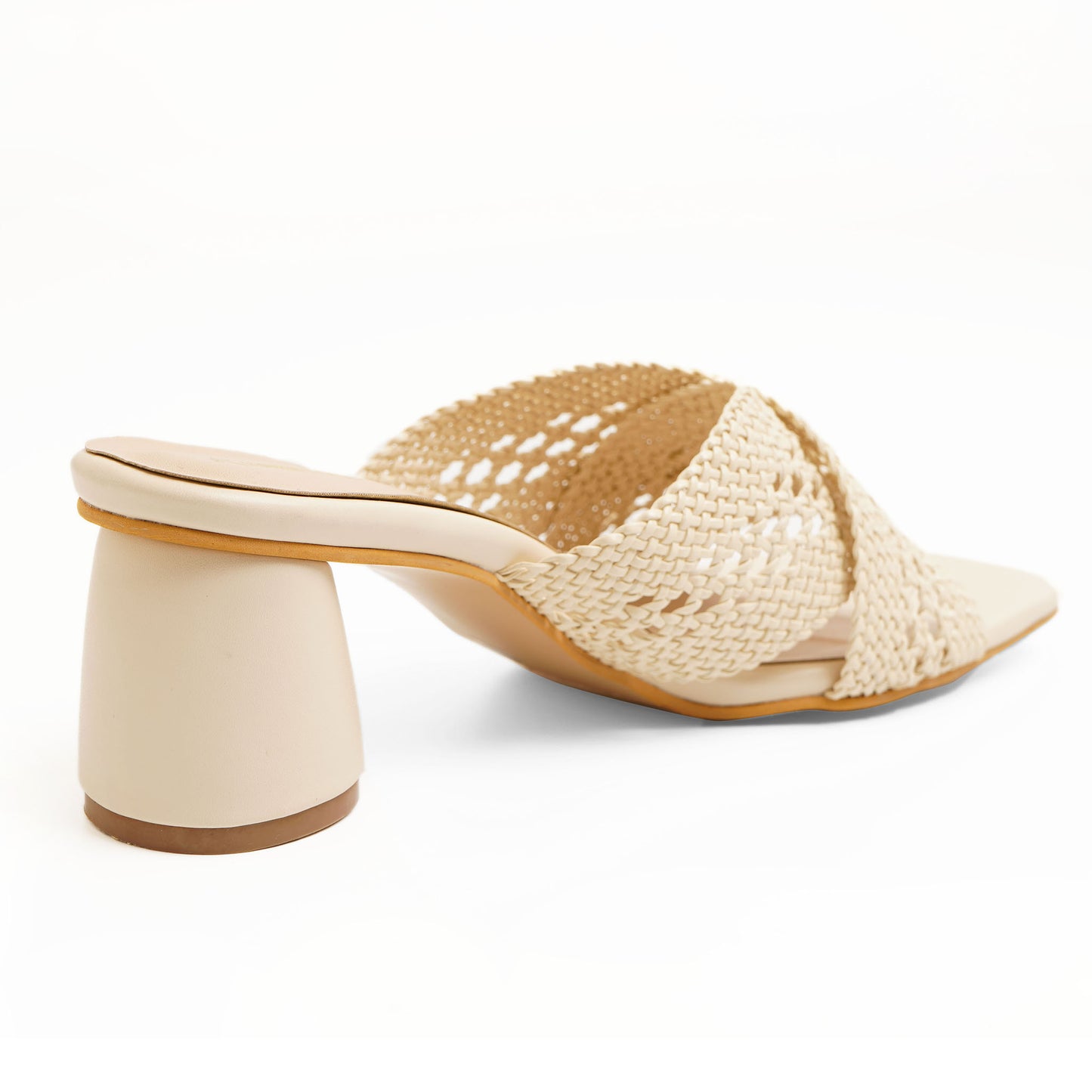Sophisticated Matt Finish Beige Round Heel Slippers For Everyday Casuals