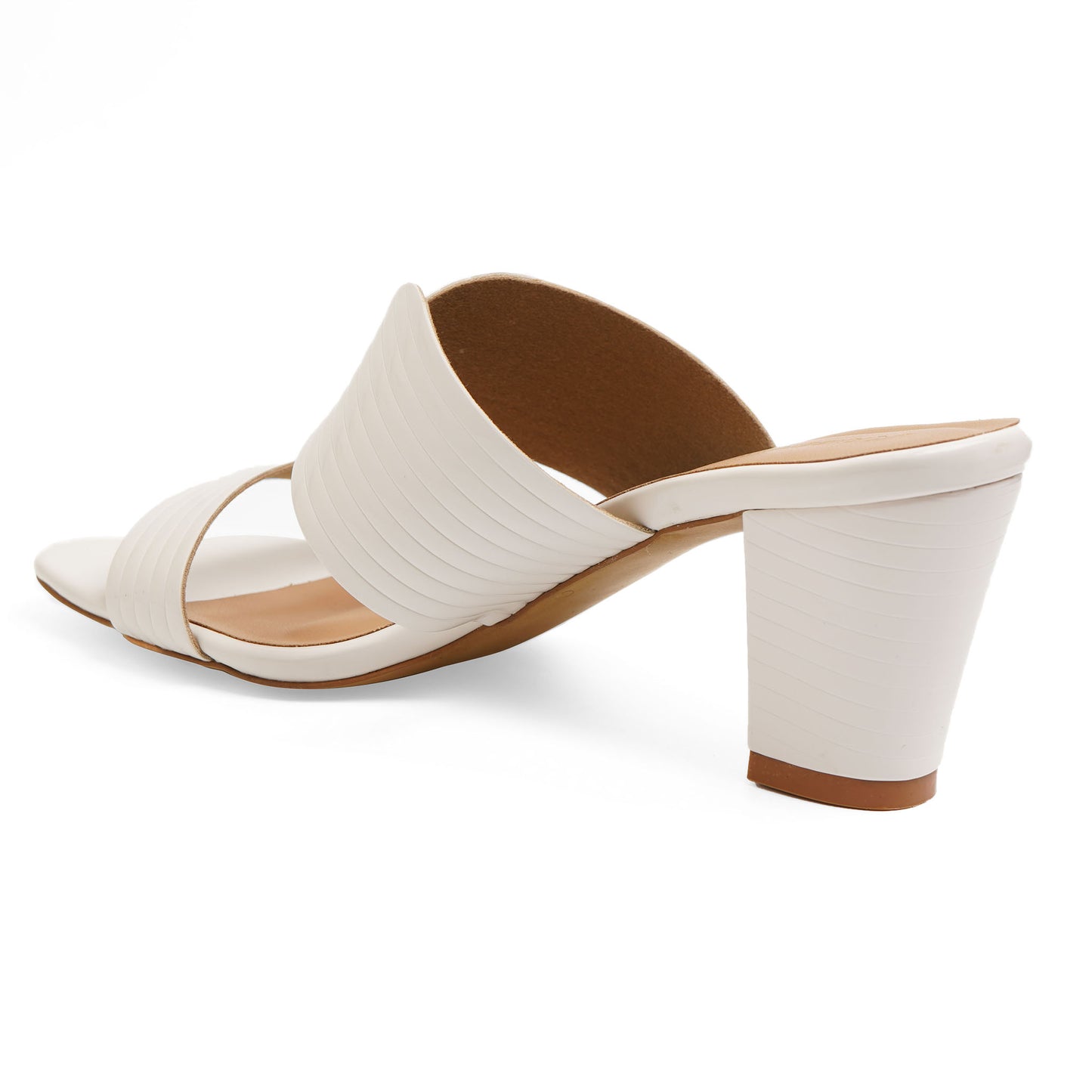 Stylish Glossy White Block Heel Sandals For Everyday Casuals
