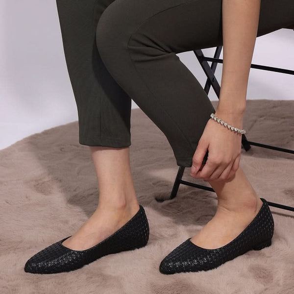 Thalia - Black Ballerina Flats