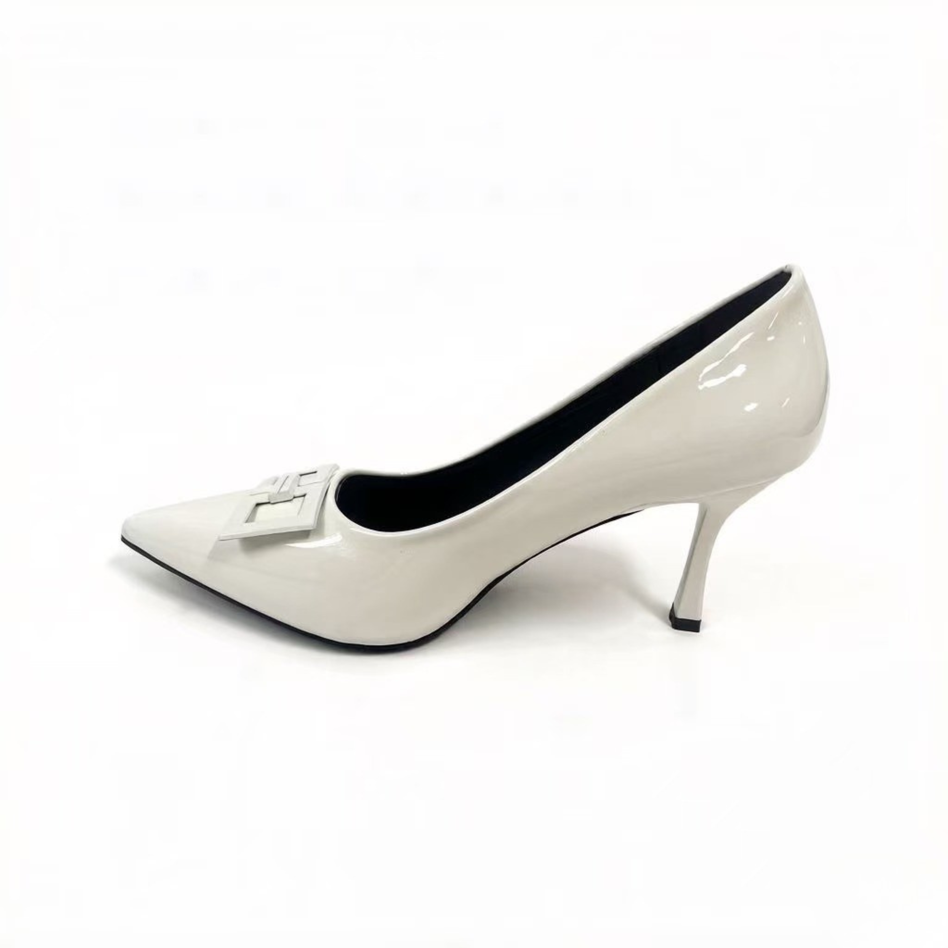 Twylah - White Pumps