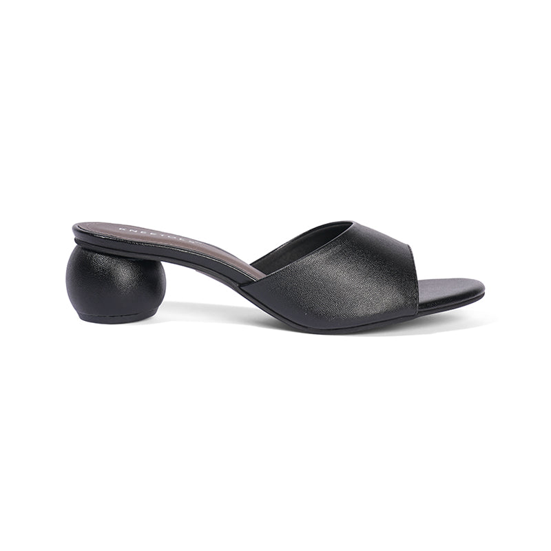 Francesca - Black Slip Ons