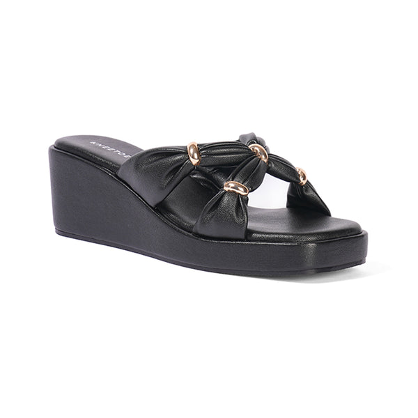 Darcy - Black Wedges