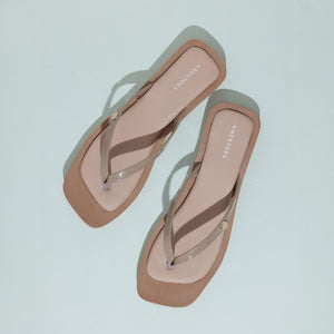 Two-tone Beige Flip-Flop Slippers