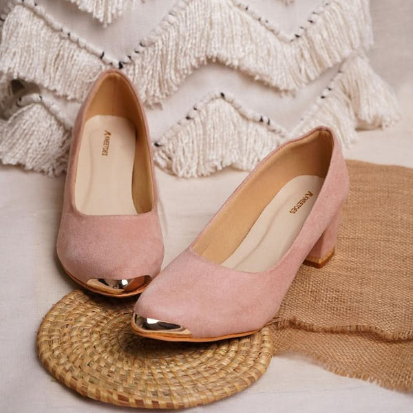Colette - Peach Pumps