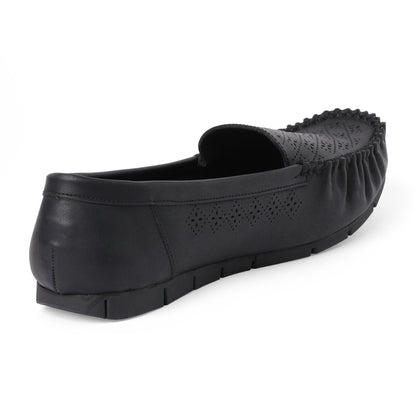 Sleek Light Weight Black Flat Ballerinas For Office Comfort