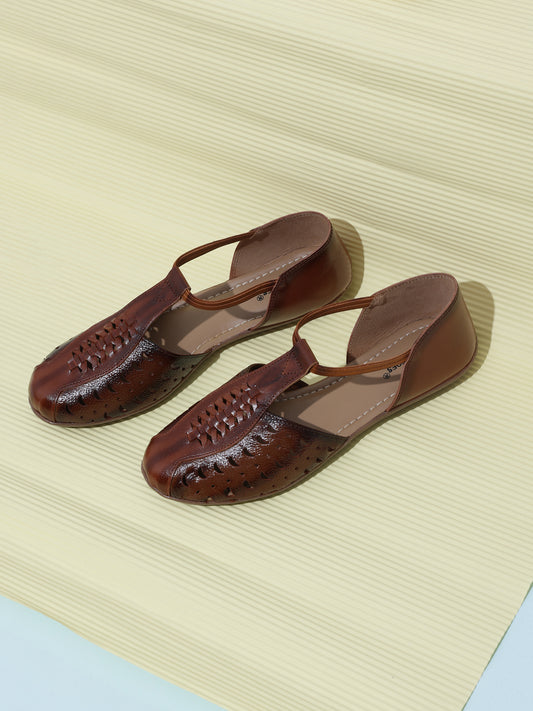 Fashionable Tan Leather Casual Sandal