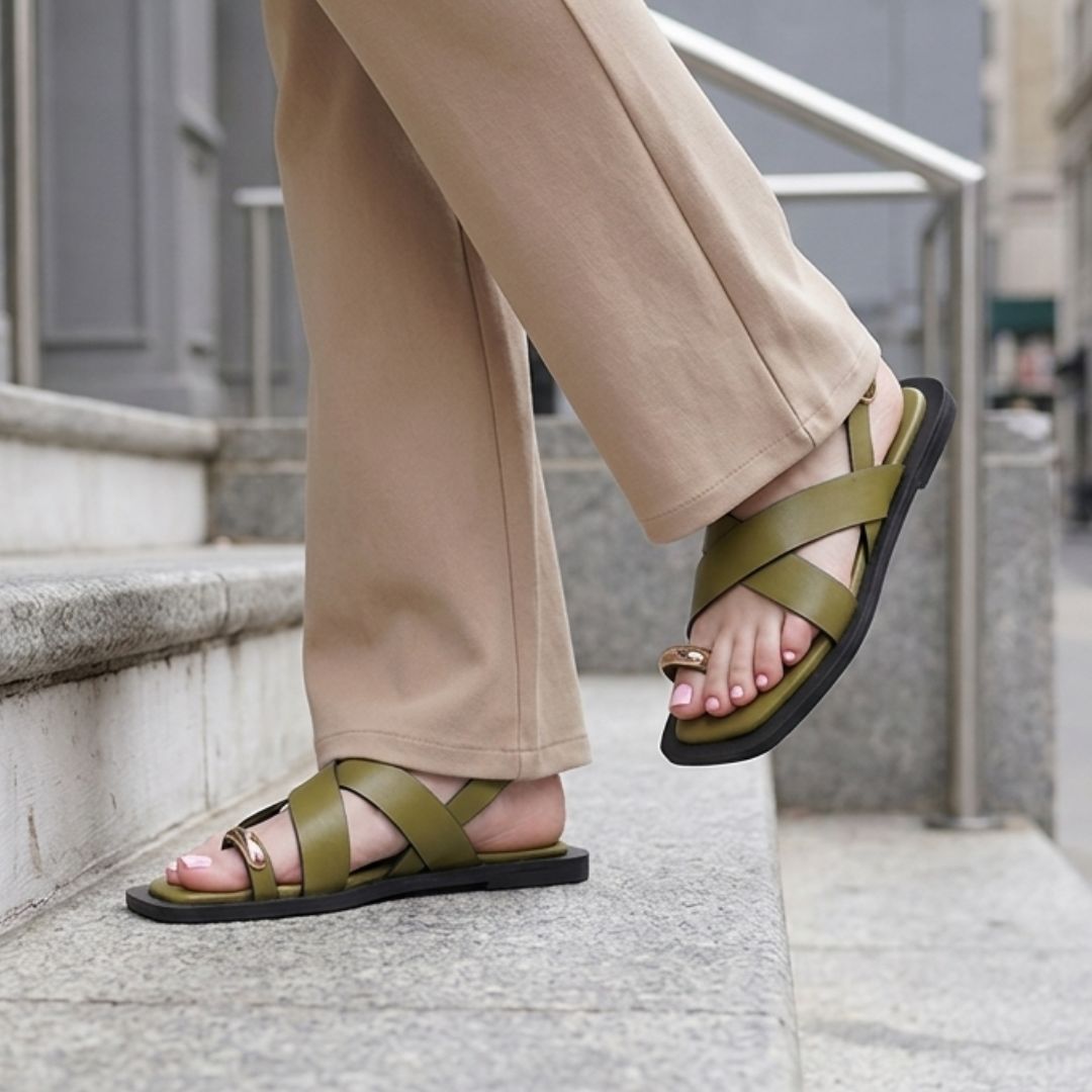 Elowyn – Green Cross Strap Sandal