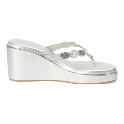 Flexible and Comfortable Silver Sandals