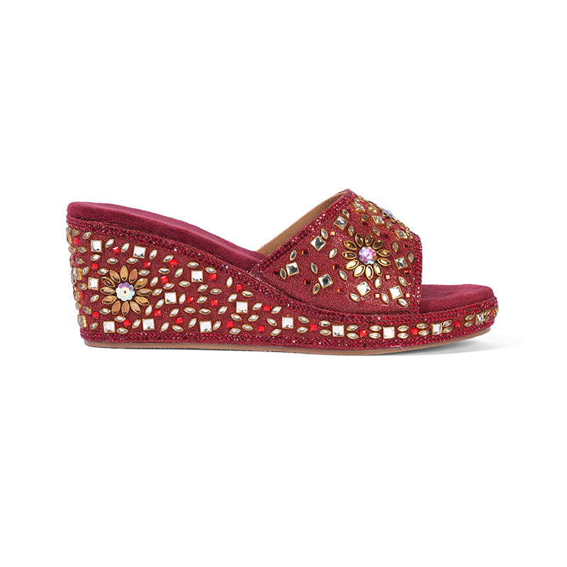 Eshavelle - Maroon Wedges