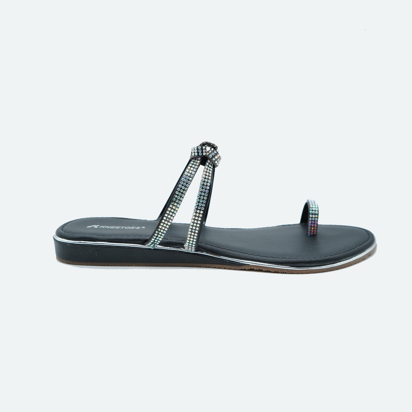 Glossy finish Black Slipper featuring Toe strap Design for Everyday Casuals