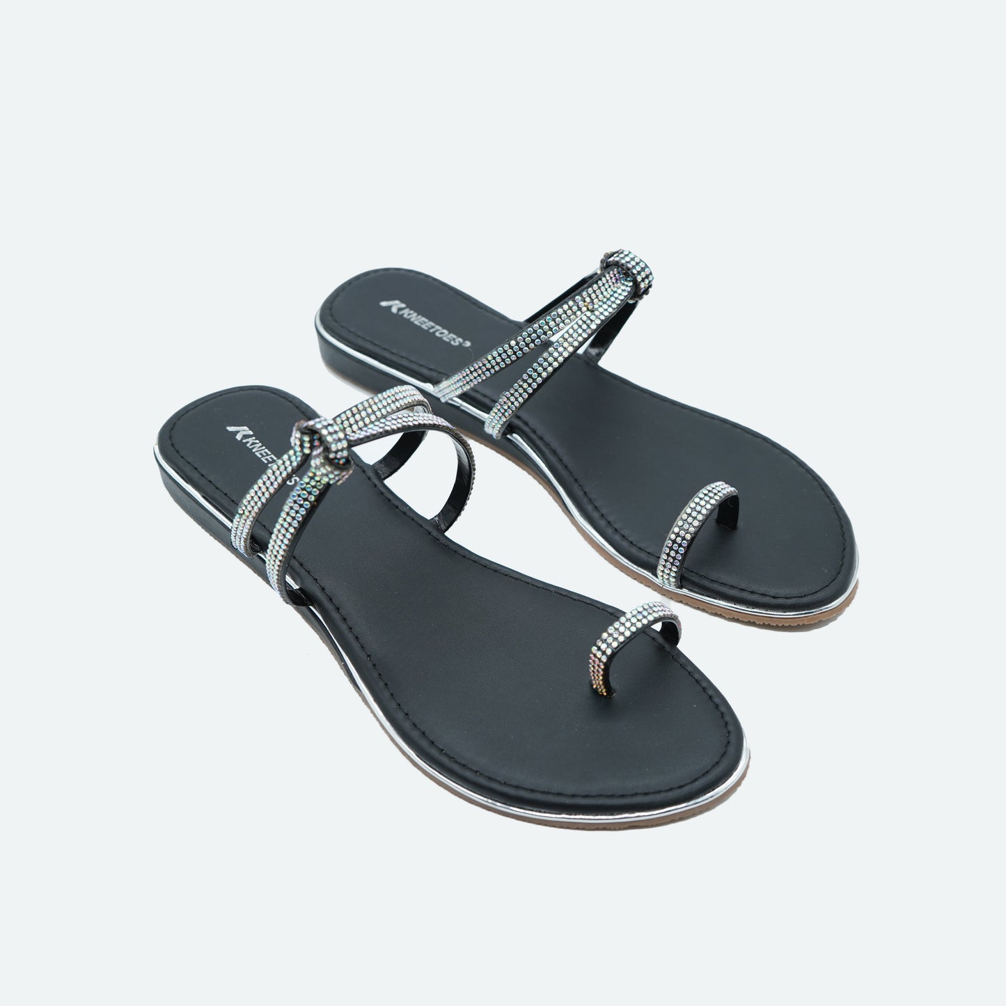 Glossy finish Black Slipper featuring Toe strap Design for Everyday Casuals