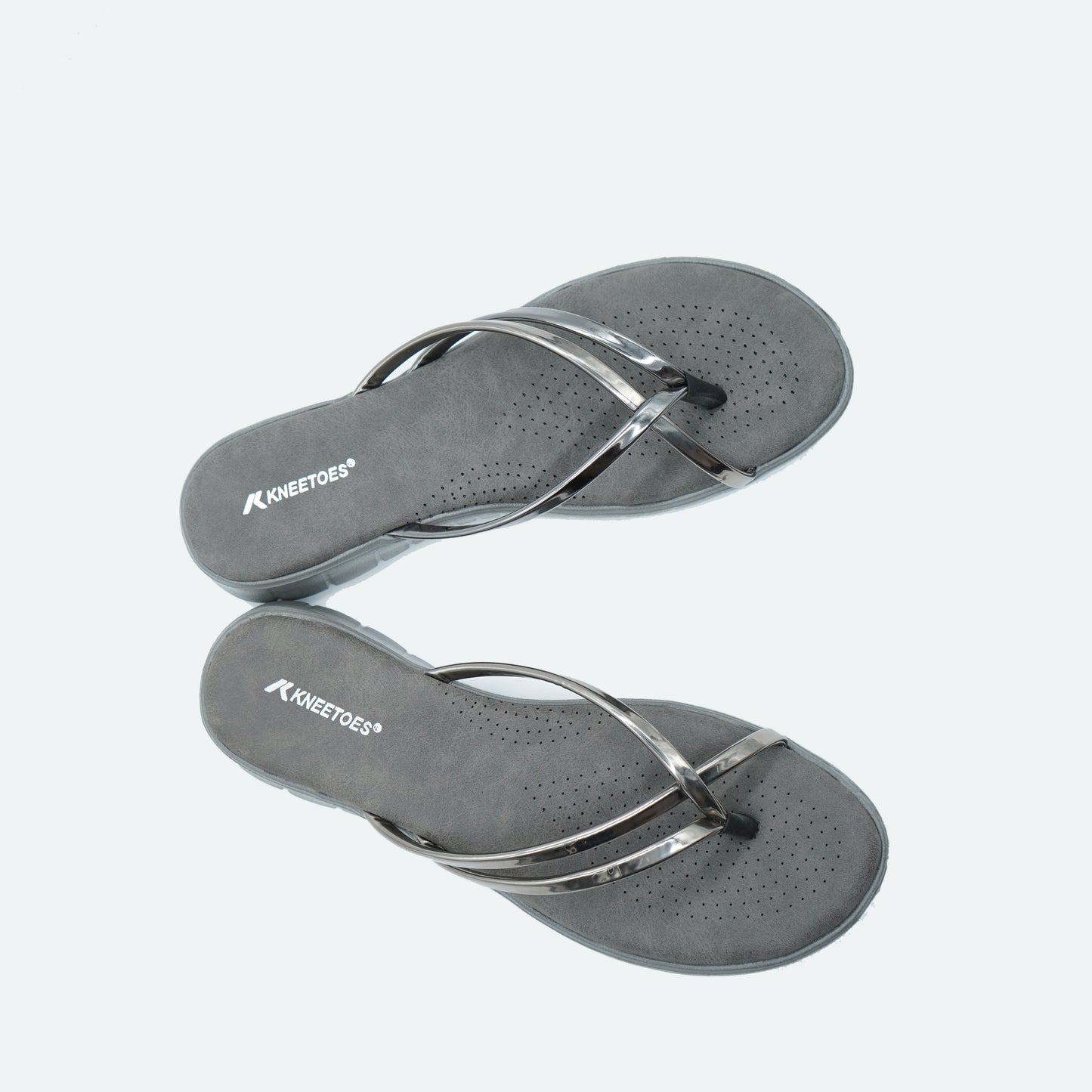 Sleek Glossy finish Black Slipper featuring Toe strap Design for Everyday casual