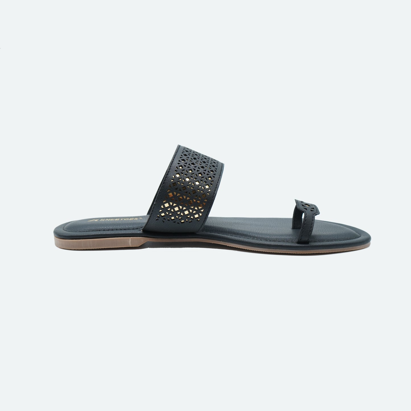 Sophisticated Mat finish Black Slipper featuring Toe strap Design for Everyday casuals