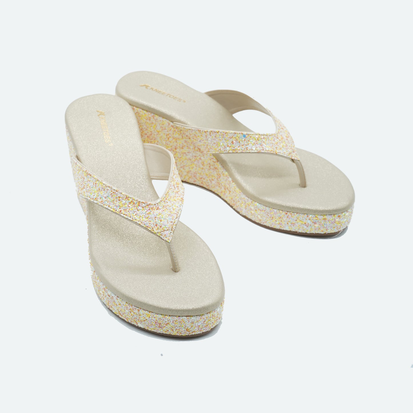 Contemporary Glitter Gold Slipper featuring Toe grip Design for Party wear