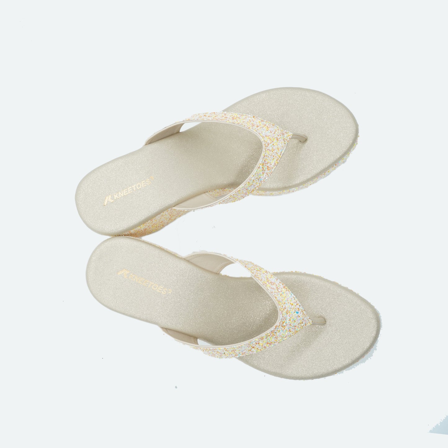 Contemporary Glitter Gold Slipper featuring Toe grip Design for Party wear