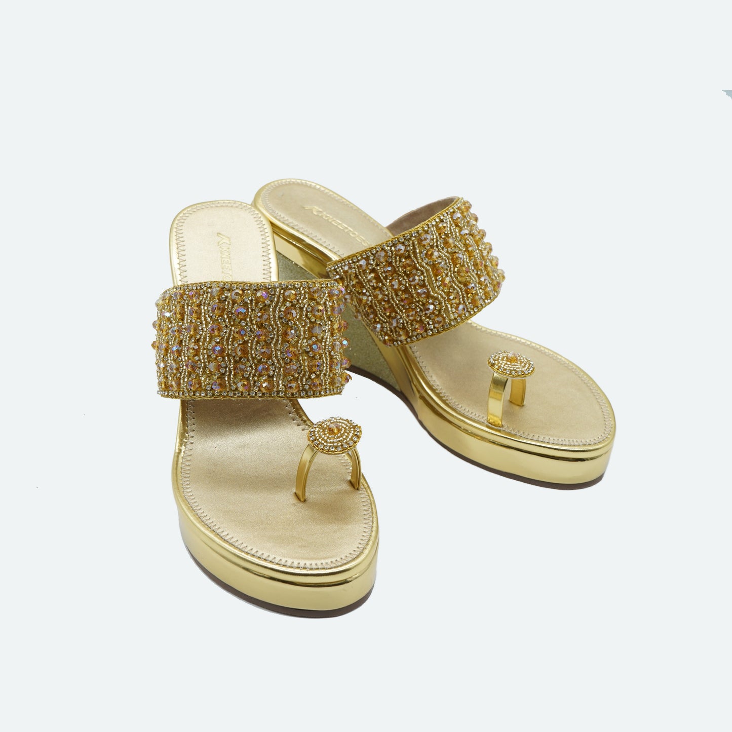 Elegant Glitter Gold Slipper featuring Toe ring Design for Wedding wear