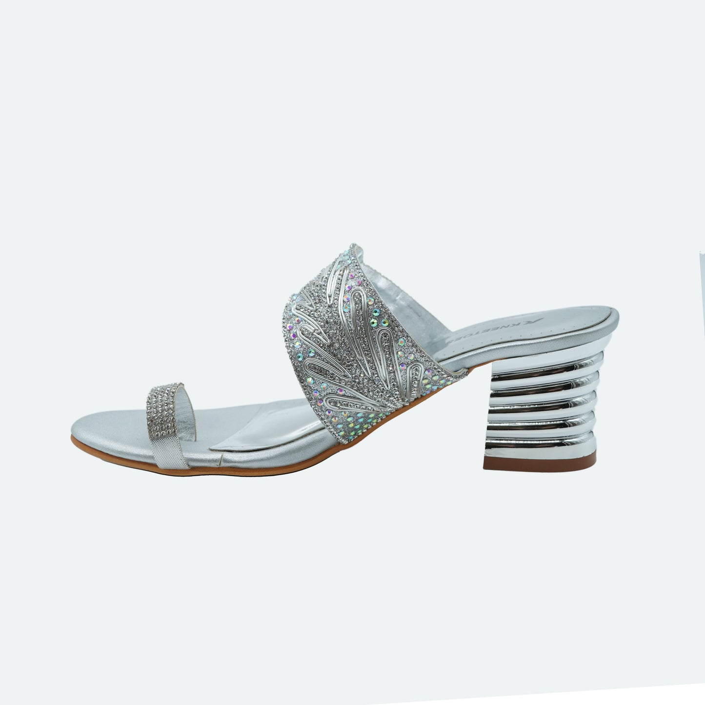 Sophisticated Glitter Silver Slipper featuring Toe strap Design for Party wear