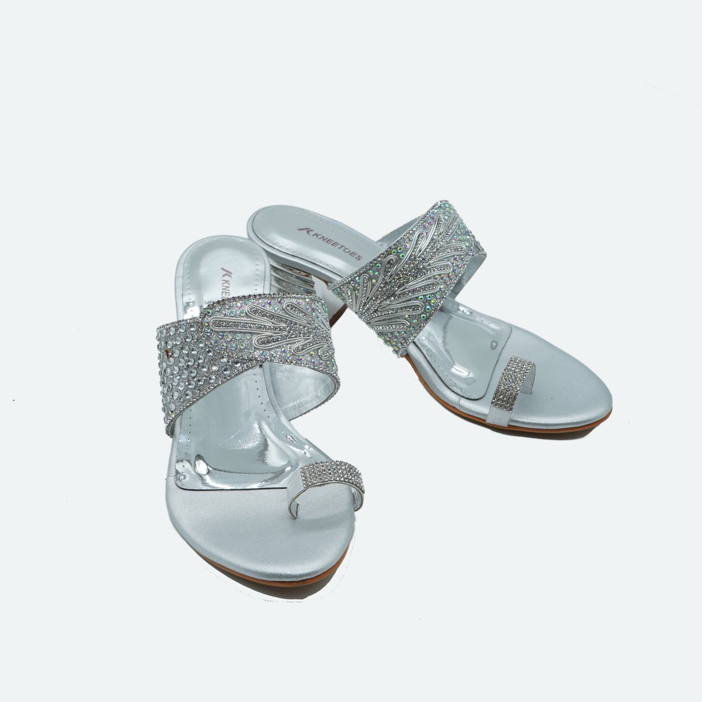 Sophisticated Glitter Silver Slipper featuring Toe strap Design for Party wear