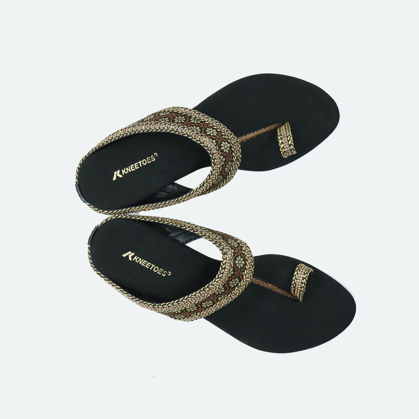 Sleek Glitter Black Slipper featuring Toe strap Design for Party wear