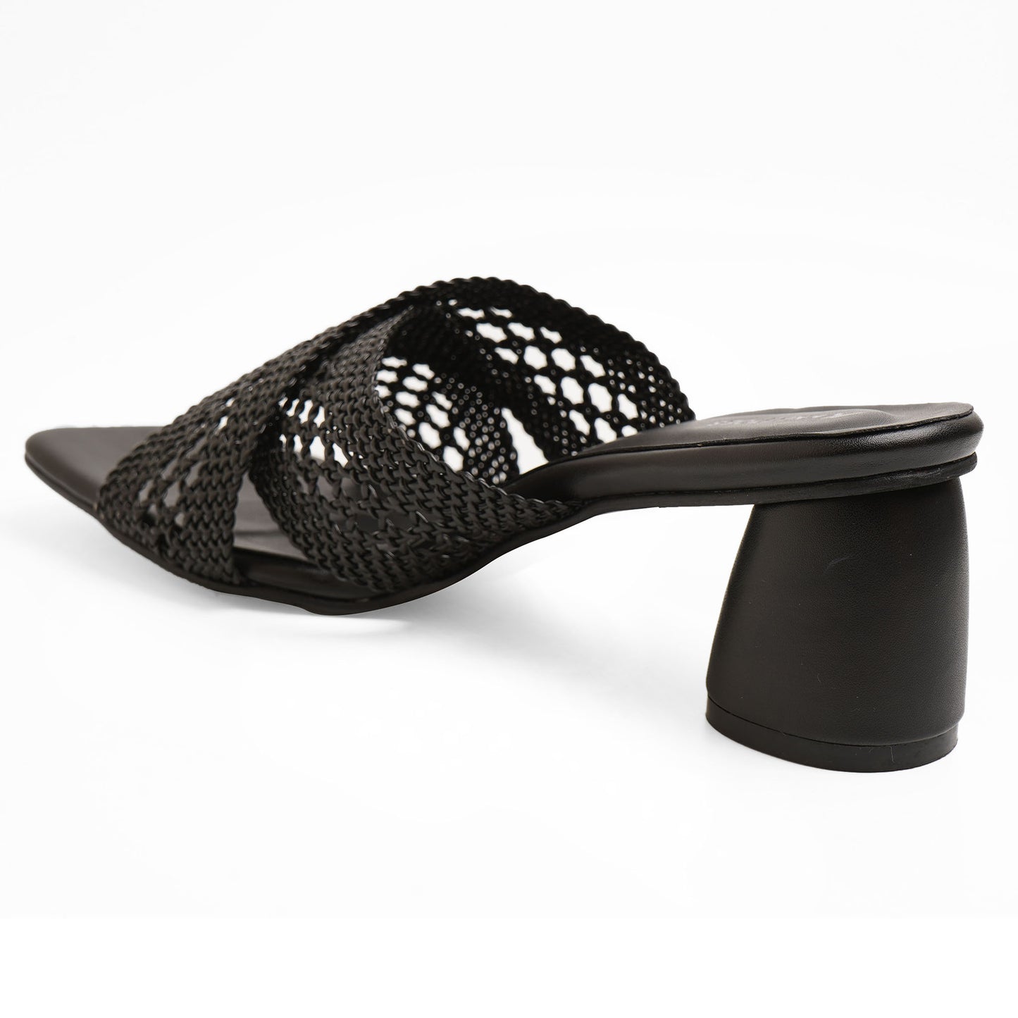 Sophisticated Matt Finish Black Round Heel Slippers For Everyday Casuals