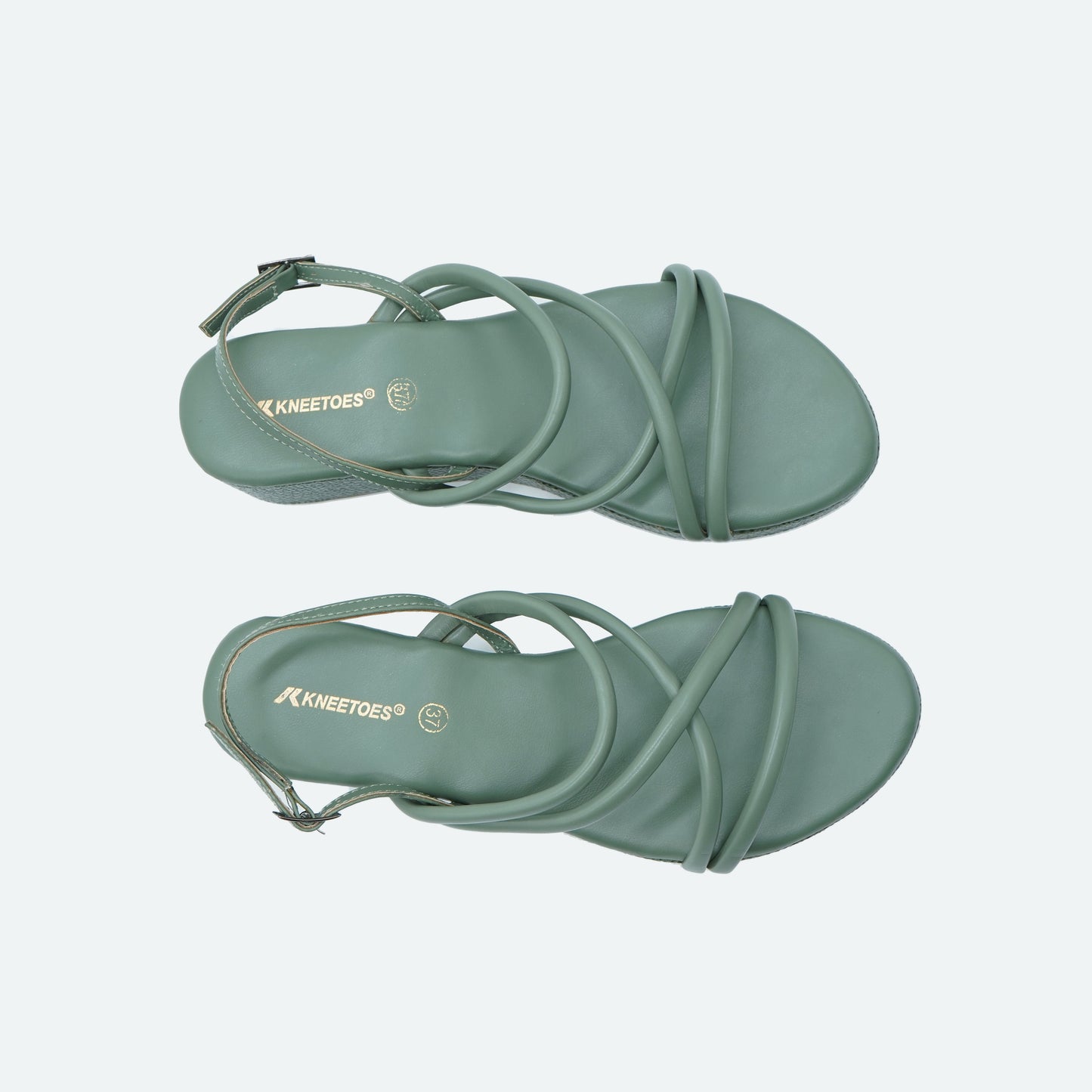 Exquisite Mat finish Green Slipper featuring Design for Everyday casuals