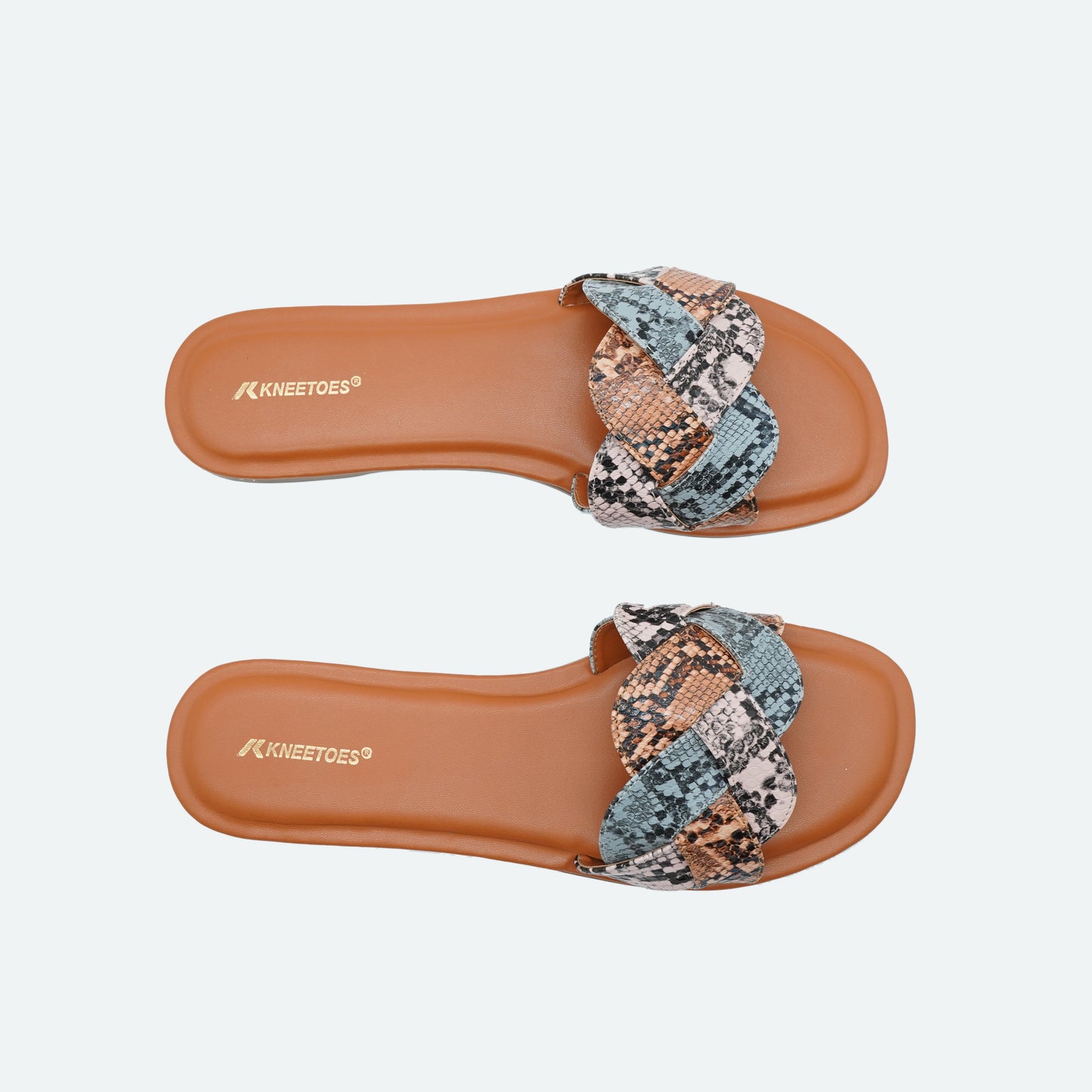 Fashionable Netted Multi colored Slipper featuring Design for Everyday casuals