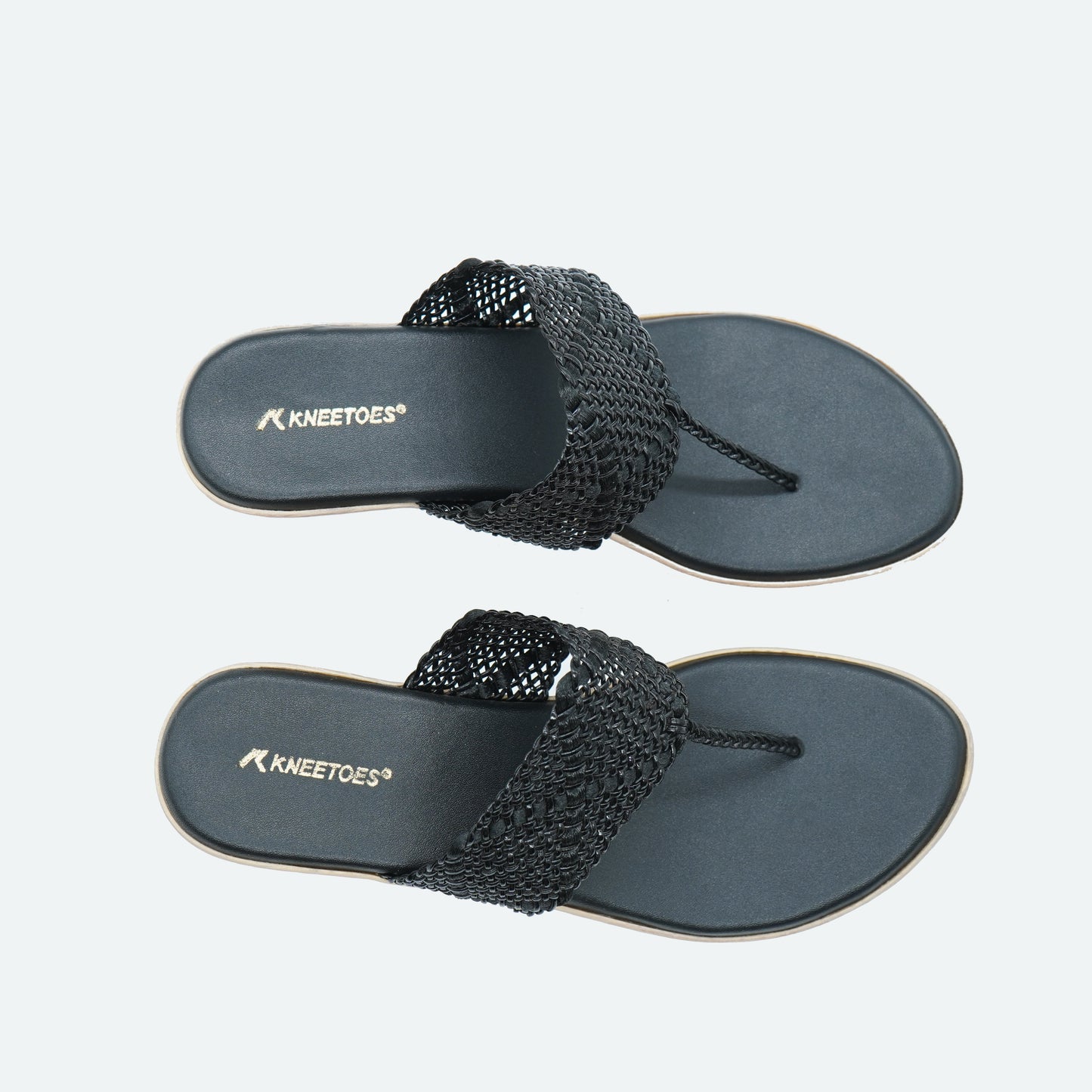 Classic Mat finish Black Slipper featuring Toe grip Design for Party wear