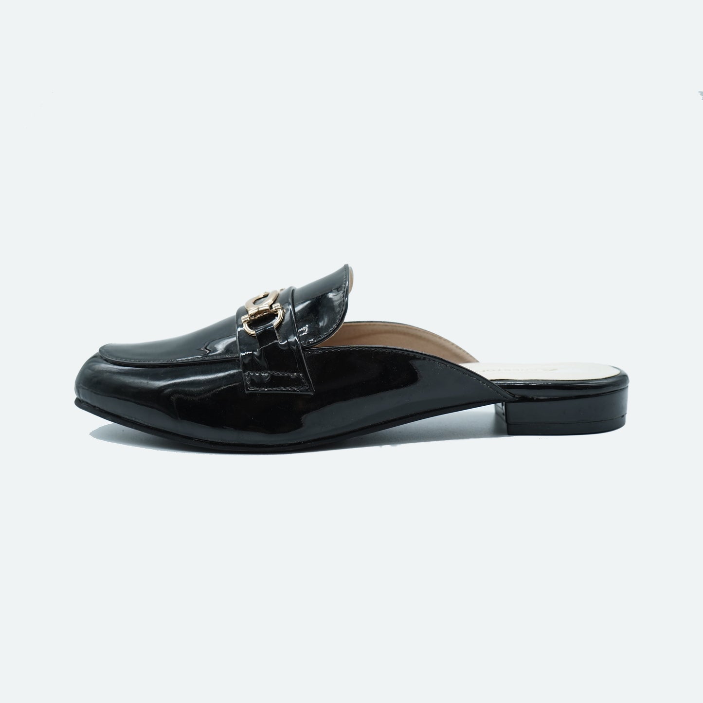 Glossy finish Black Slipper featuring Closed toe Design for Everyday Casuals