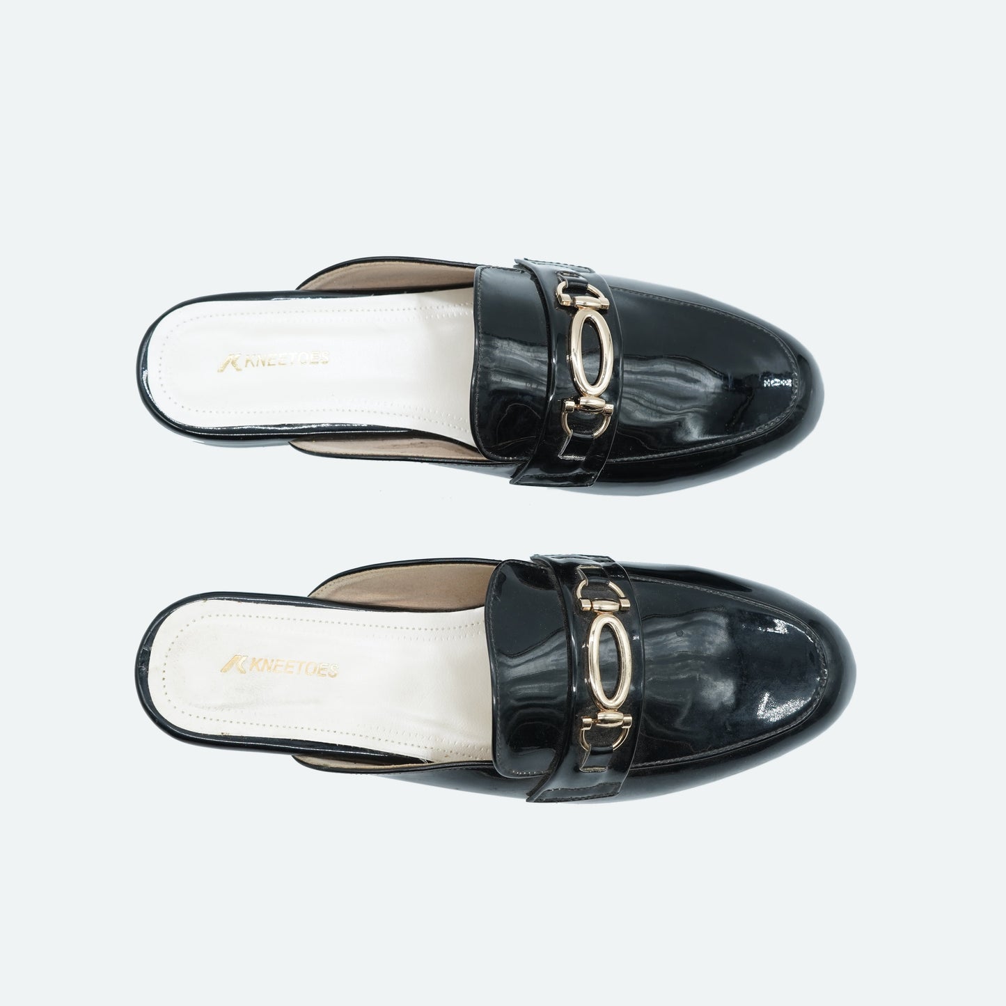 Glossy finish Black Slipper featuring Closed toe Design for Everyday Casuals