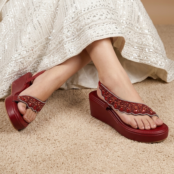 Saanvika - Maroon Wedges