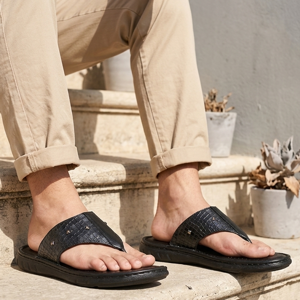Zorvyn - Black Sandals
