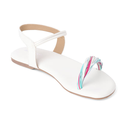 Chic Matt Finish White Flat Sandals For Everyday Casuals