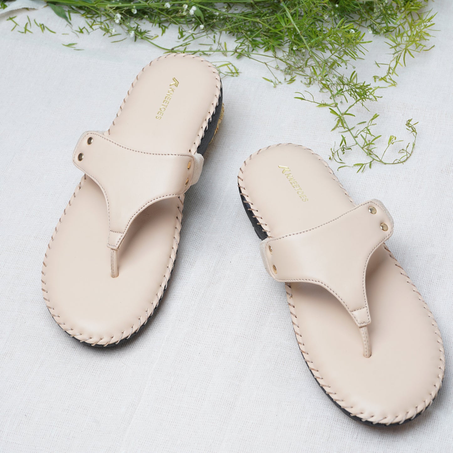 Sophisticated Mat finish Beige Slipper featuring Toe grip Design for Everyday casuals