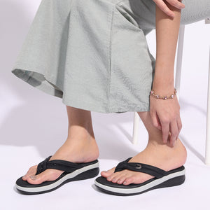 Black Printed Lightweight Thong Sandals