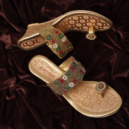 Stylish Glitter Antique Slipper featuring Toe ring Design for Wedding wear