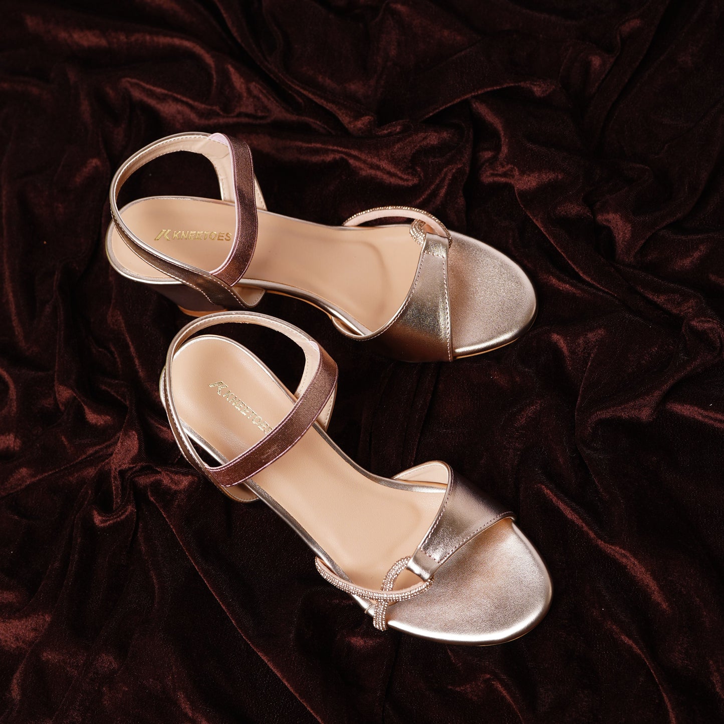 Exquisite Shiny finish Gold Sandals featuring Design for Party wear