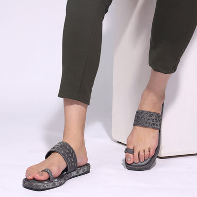 Grey Flat Comfortable One-Toe Sandals