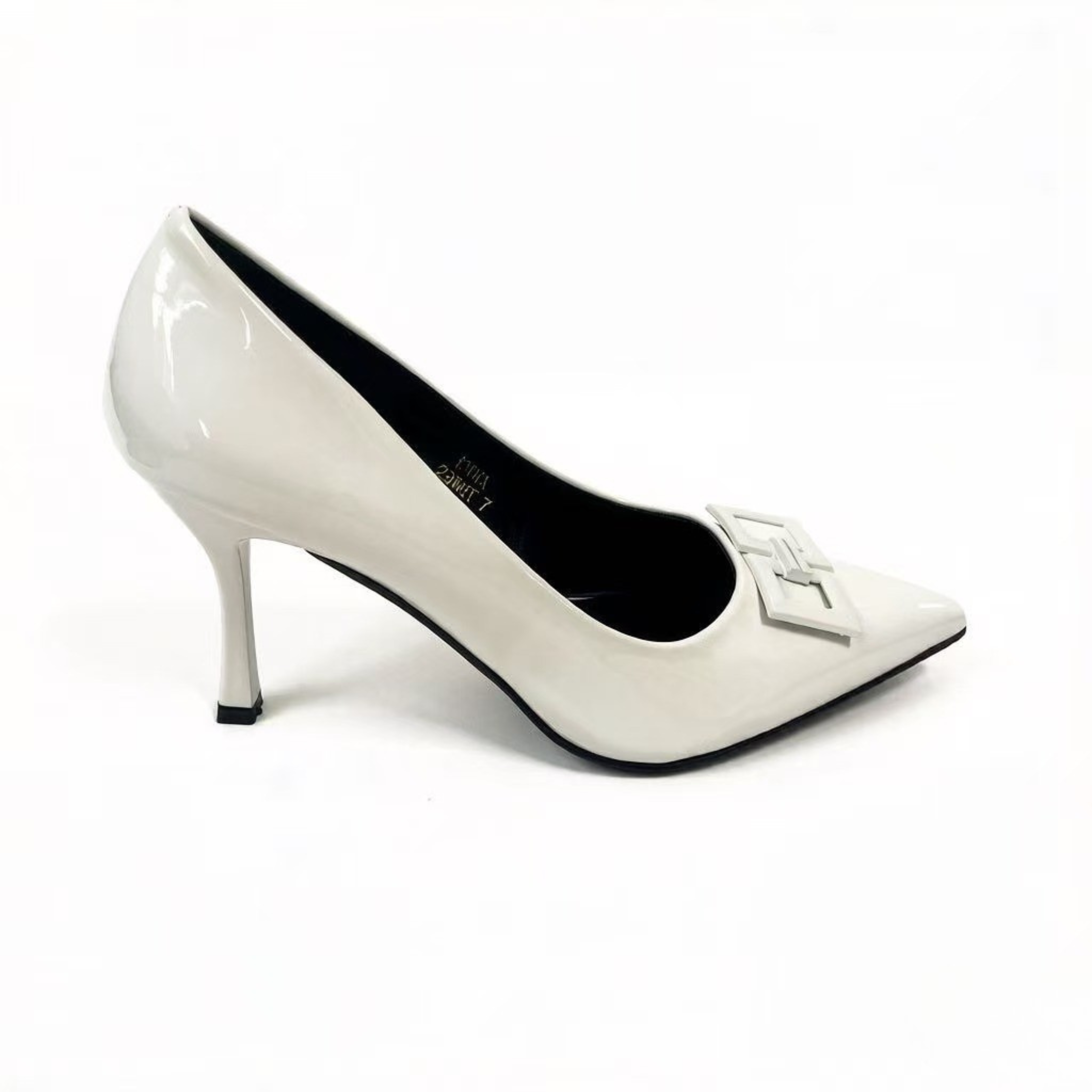 Twylah - White Pumps