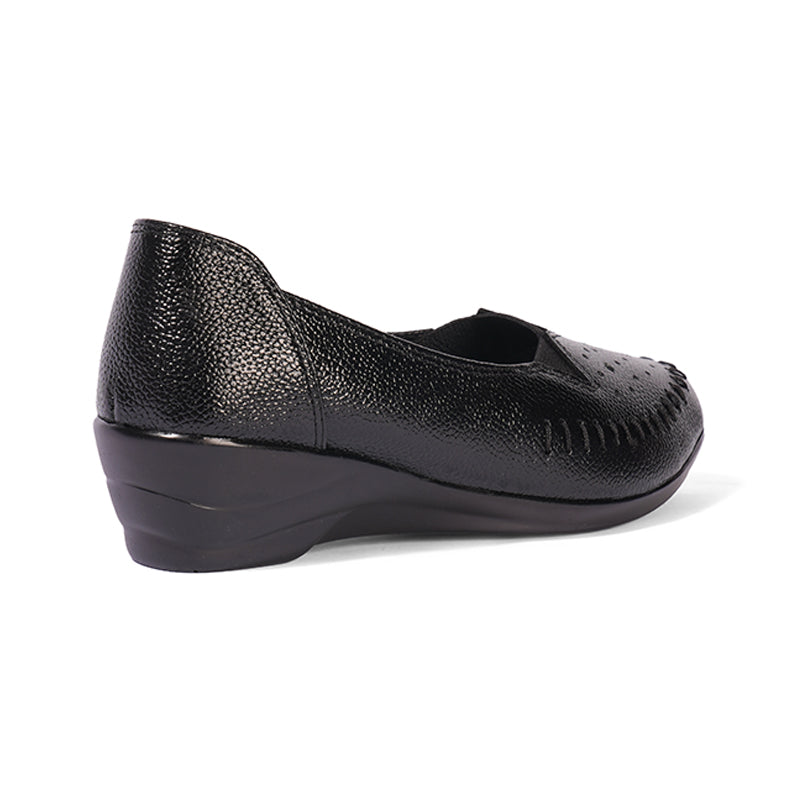 Briar - Black Moccasins