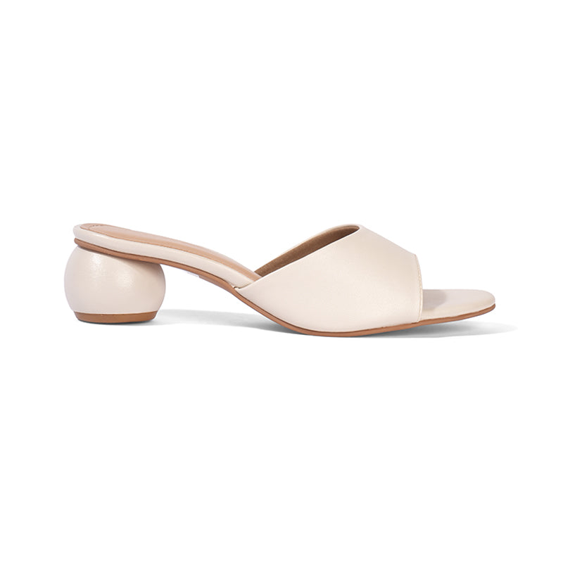 Francesca - Beige Slip Ons