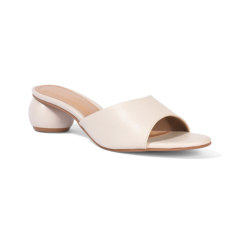 Francesca - Beige Slip Ons